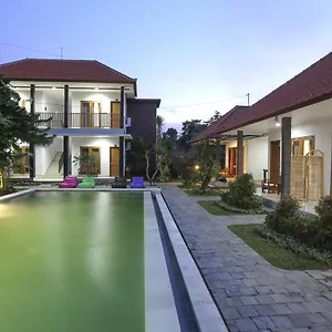 Проживание в семье Green Papaya House